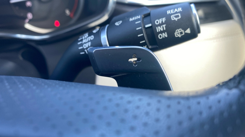 Jaguar F-Pace 2.0 D200 R-Dynamic Black 5dr Auto AWD Diesel Estate